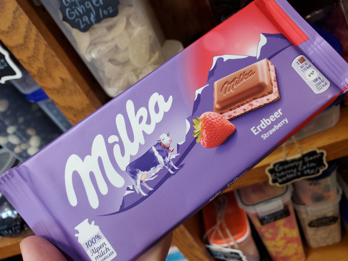 Milka Erdbeer (Strawberry)